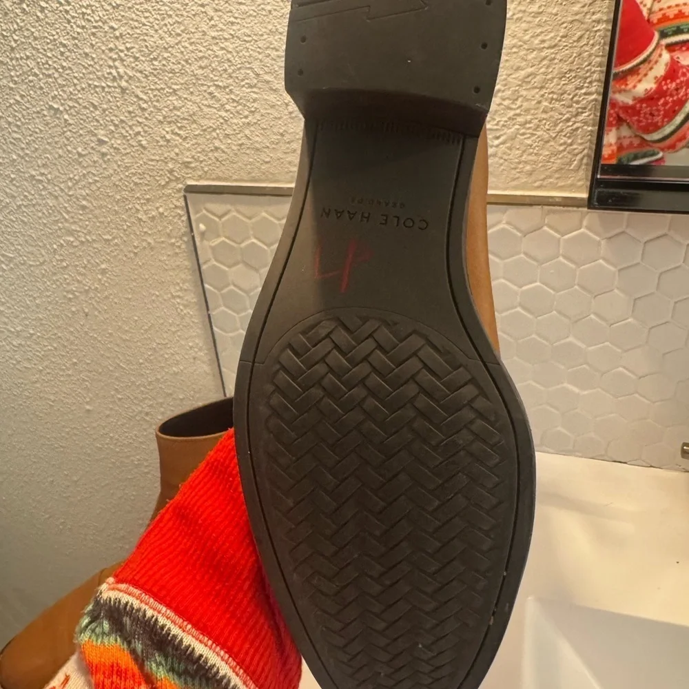 Cole Haan Grand 360 Leather Winnie Boots. NWOT Excellent Condition